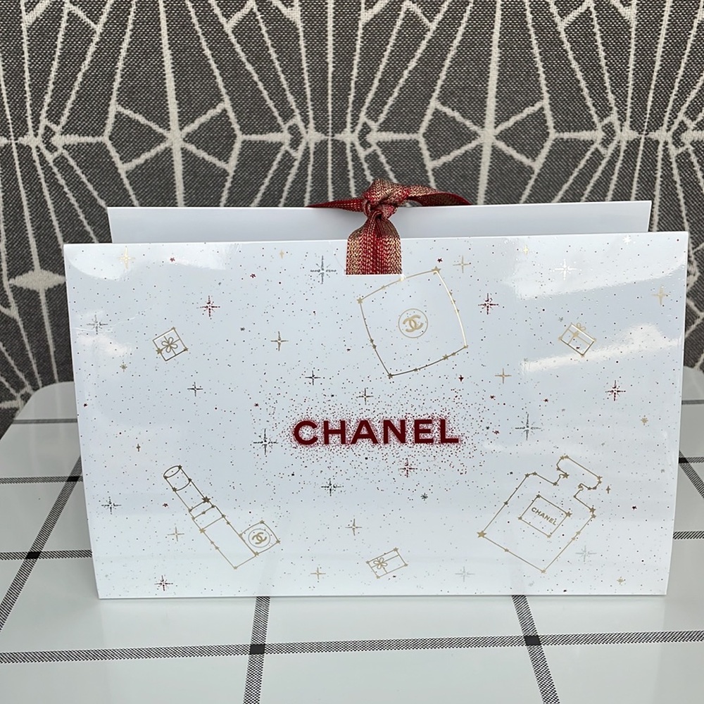 NEW CHANEL Box - Picture 5 of 5